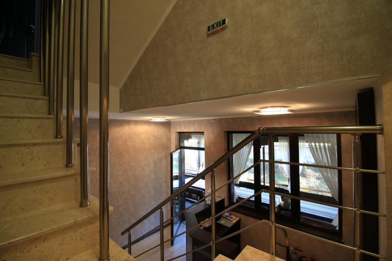 Къща За Гости Тони Slatograd Exterior foto
