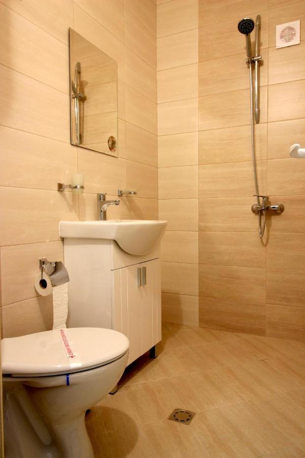 Къща За Гости Тони Slatograd Exterior foto