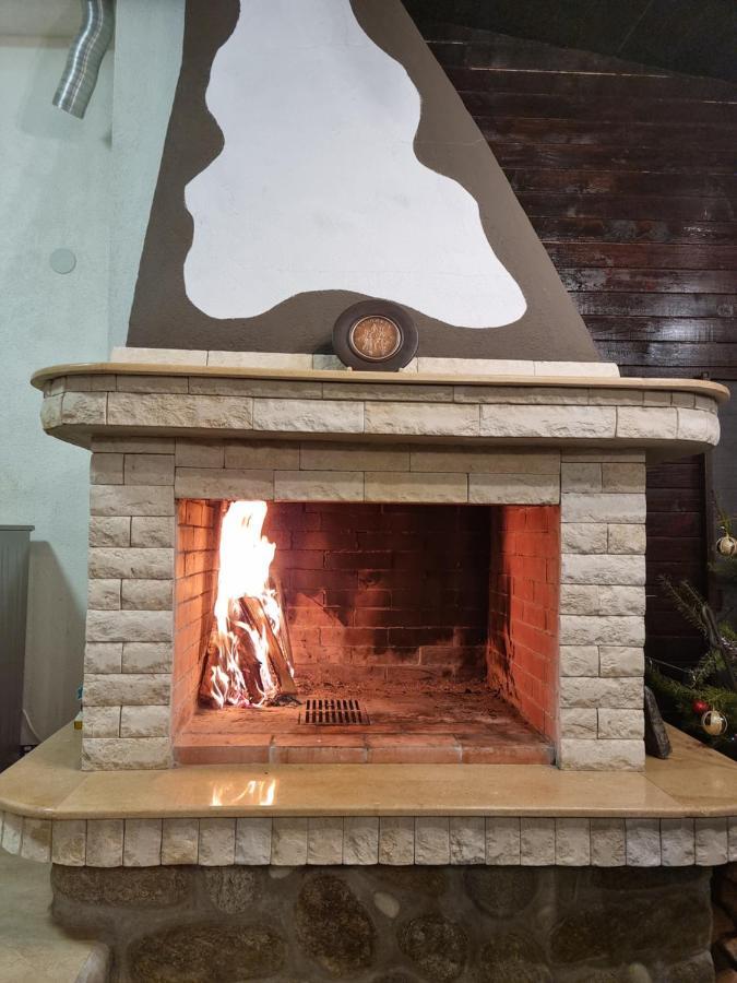 Къща За Гости Тони Slatograd Exterior foto